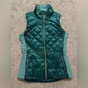 Lululemon Down For a Run emerald vest size 12